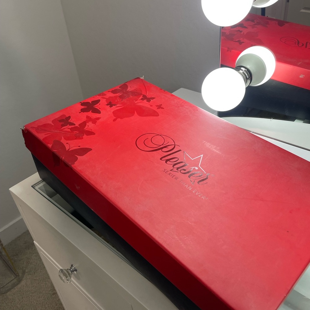 Pleaser knee high platform boots